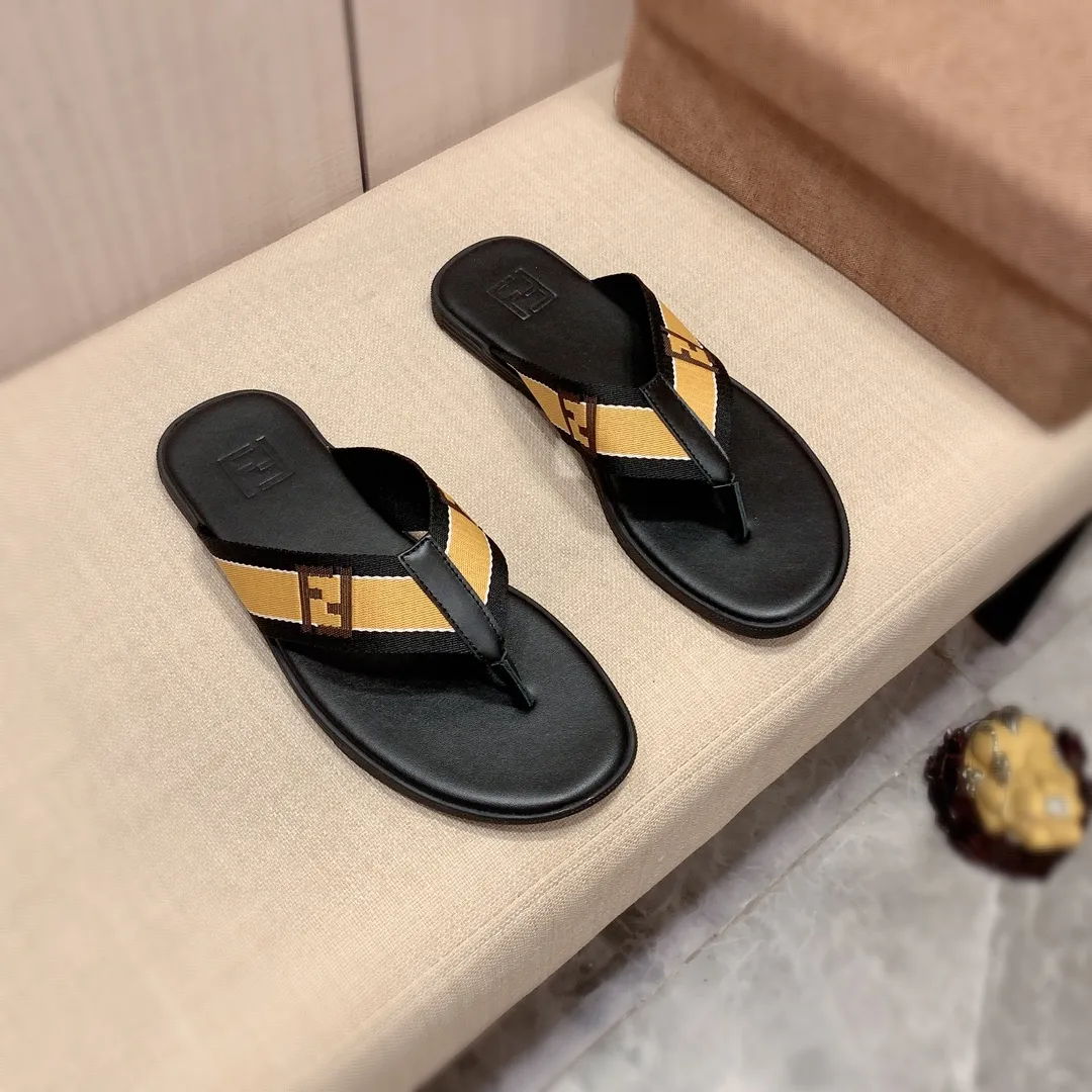 Slippers: New model: Factory price: 220💰💰🎩🎩🔥🔥《 Fendi FENDI* 》Series of slippers top purchasing agent 🔍🔍Men's 2022 counters are on sale simultaneously, original imported cowhide from Italy, exquisite workmanship,), sole: (super comfortable) original sole provided by the original factory, ⚠️ The exclusive double-layer movable molded bottom is super comfortable⚠️, the real thing is more beautiful🎬The real thing is more beautiful🔍🔍original order quality, you can enter and leave the counter at will, the correct size is 38-44, you can order 45. Long-term availability 266